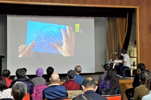 区民大学講座「大野隆司氏が語る木版画の魅力」制作風景