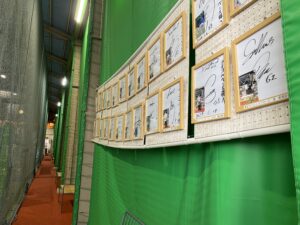野球選手の写真付きサイン色紙（通路）