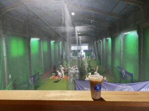 カフェスペース（カウンター席から）