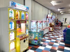 ヤングボウル（定番の人気ゲームが並ぶ）